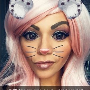 Meet your Posher, Connie